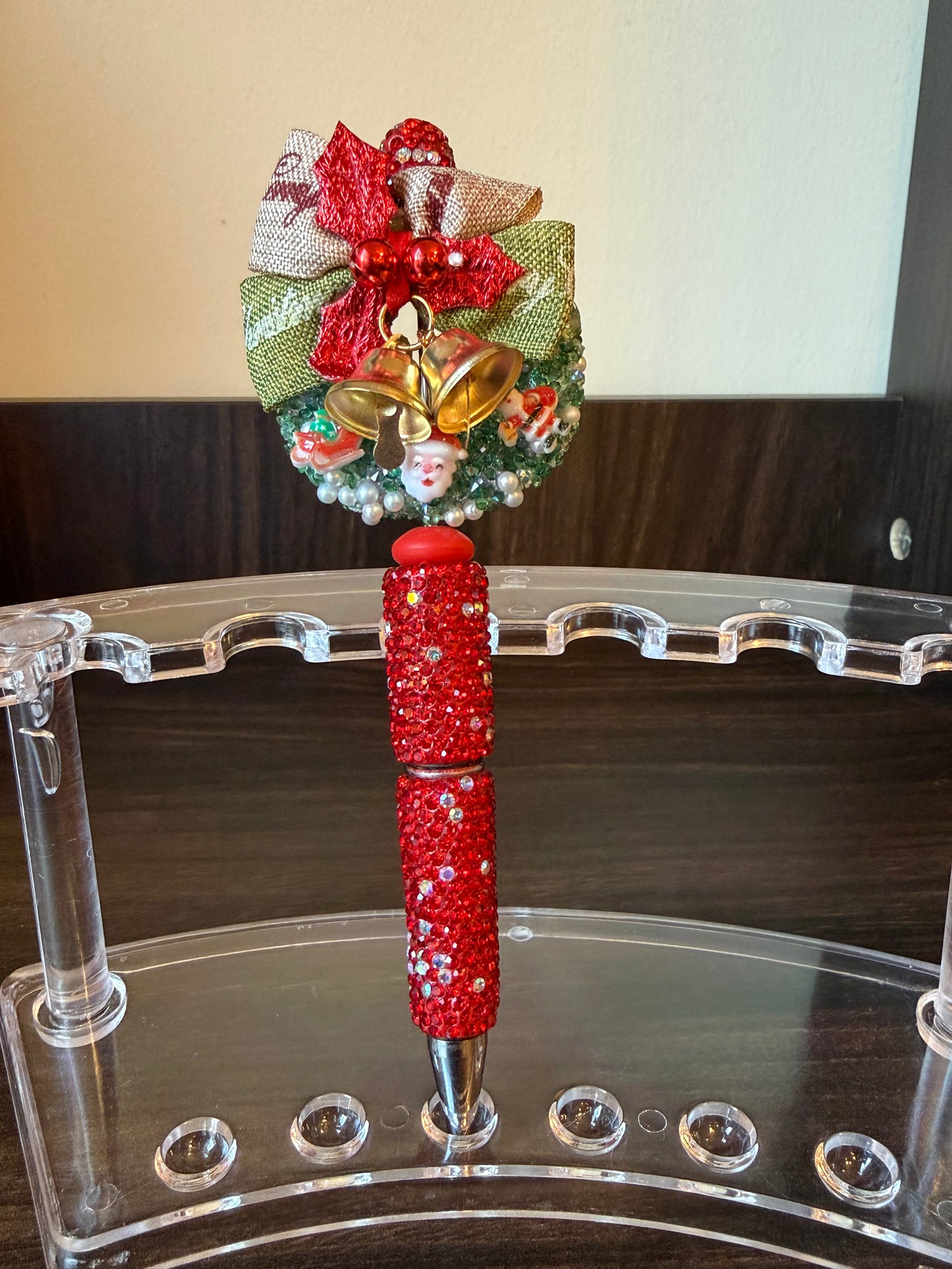 Christmas wreath pen